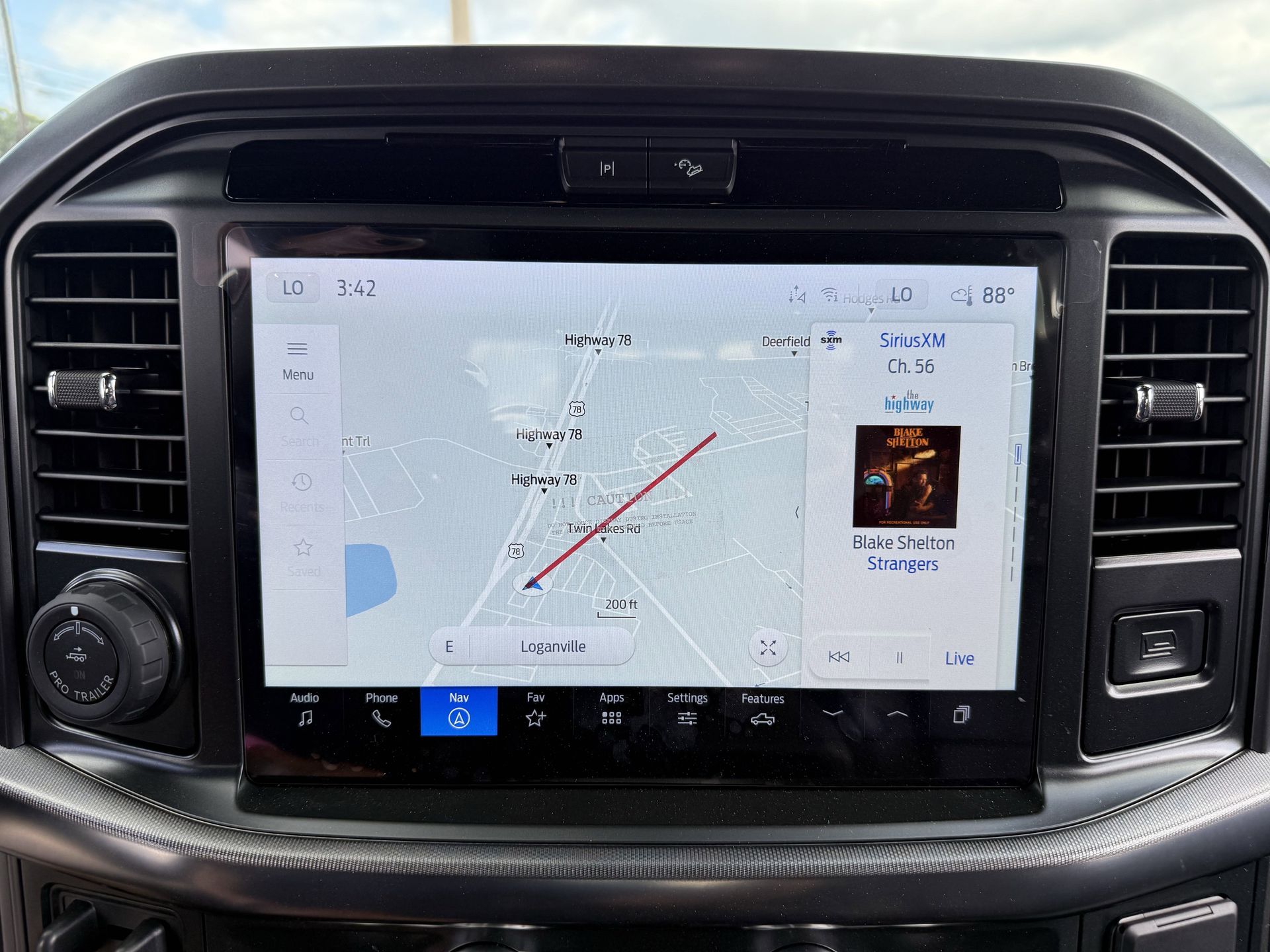 2025 Ford F-150 Lariat photo 4