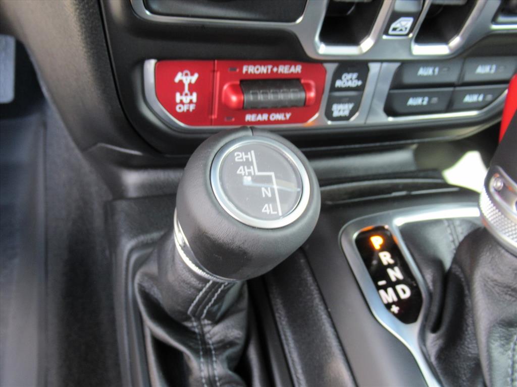 2025 Jeep Wrangler Rubicon photo 25