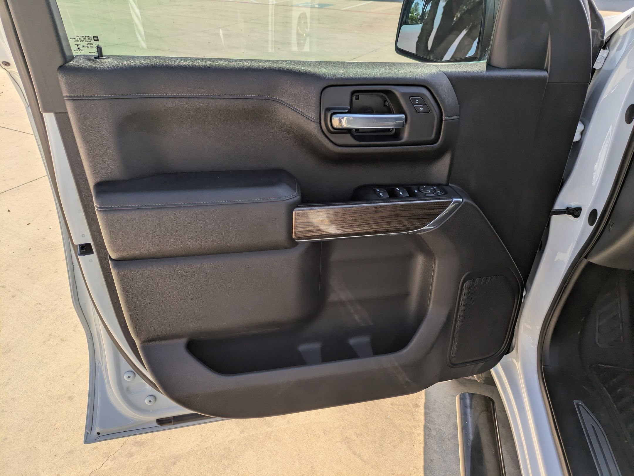 2021 Chevrolet Silverado 1500 LT photo 11