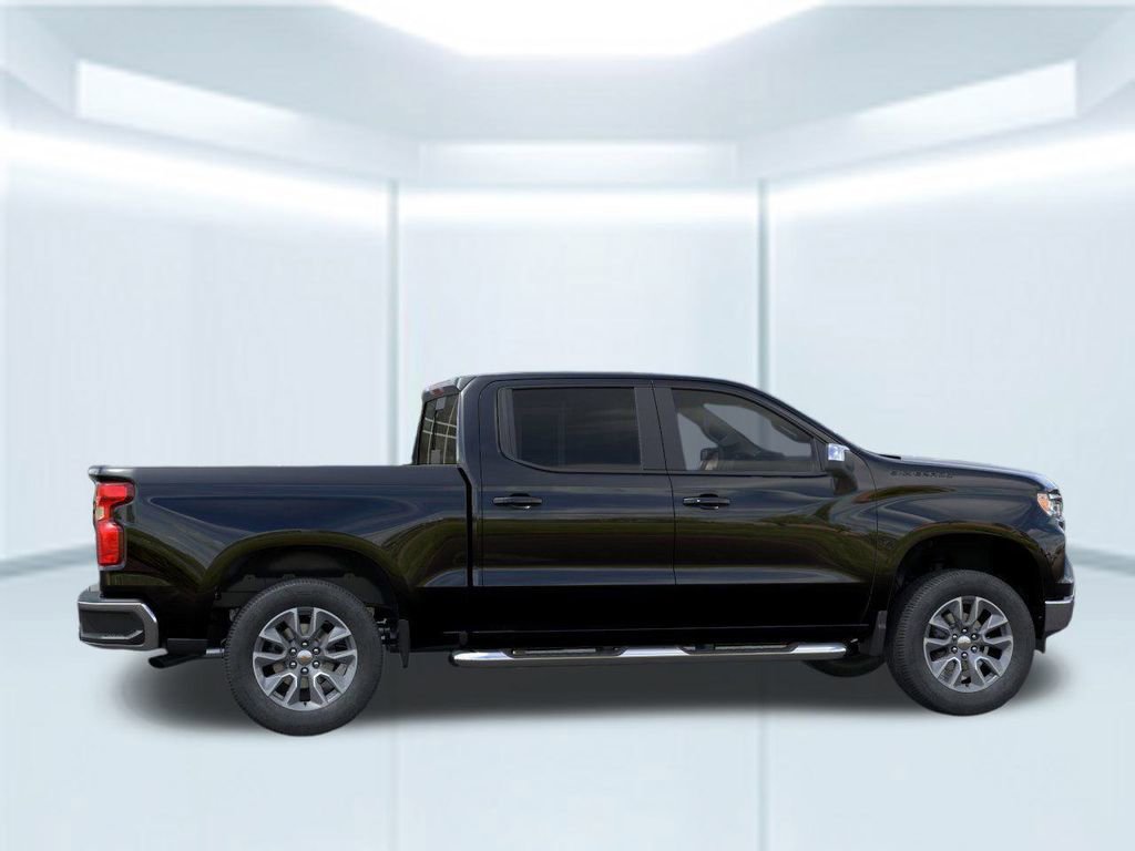 2026 Chevrolet Silverado LT photo 3