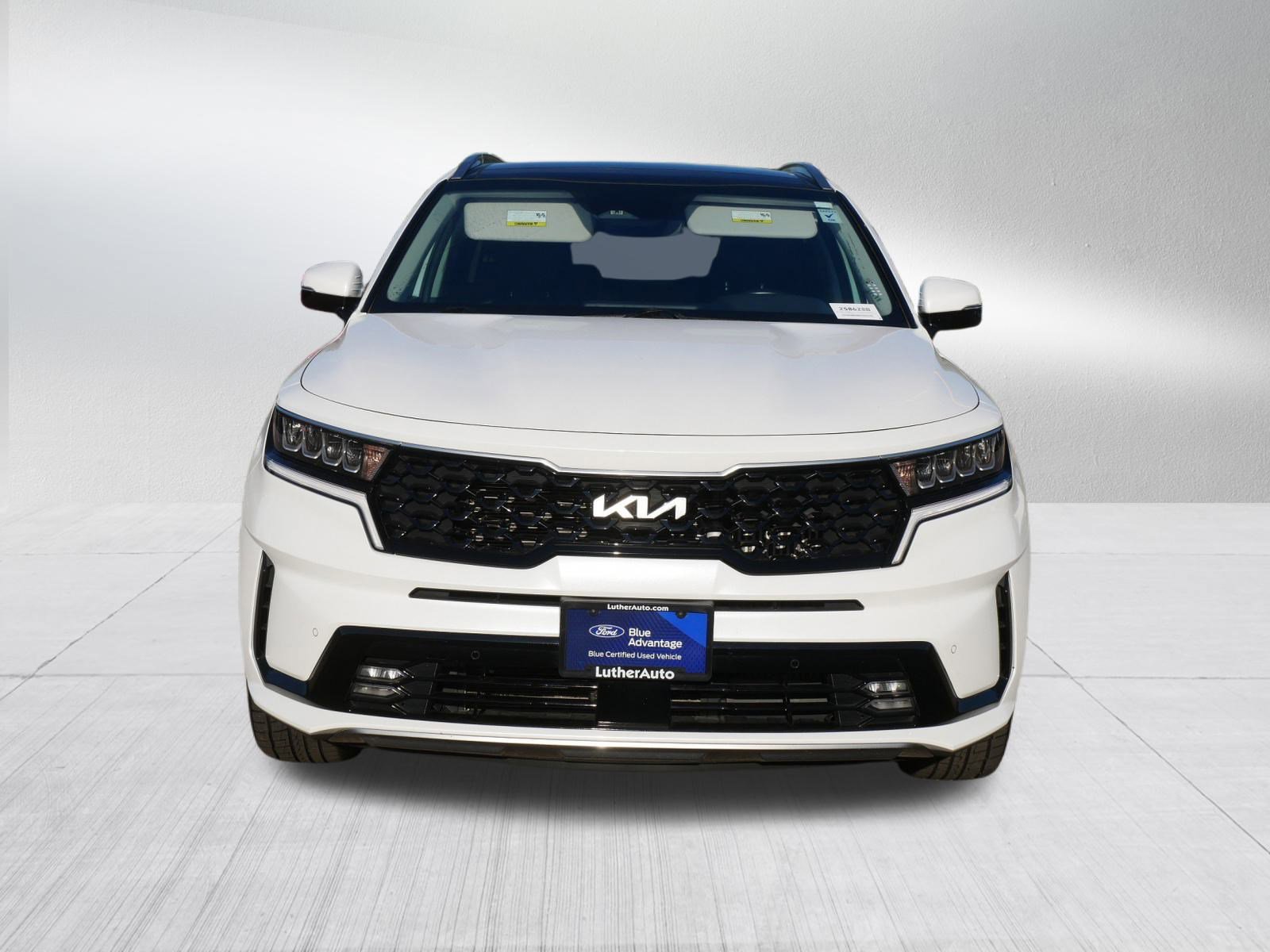 2022 Kia Sorento Hybrid EX photo 2