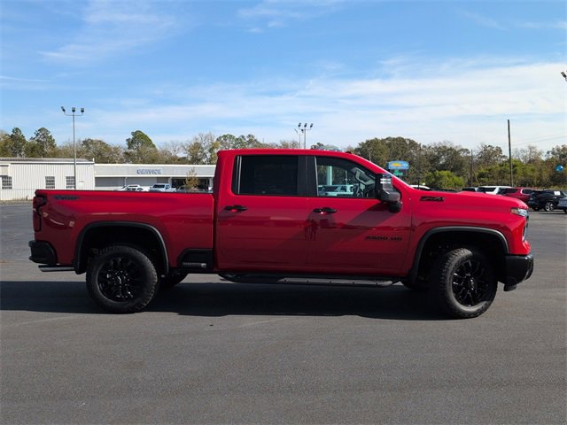 2026 Chevrolet Silverado 2500HD LT photo 3