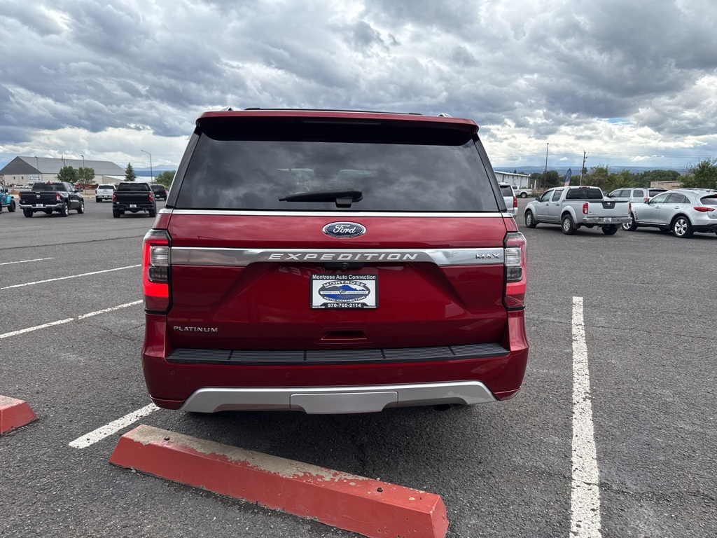2019 Ford Expedition MAX Platinum photo 3