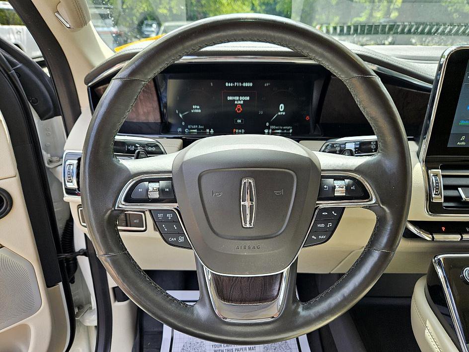 2020 Lincoln Navigator Reserve photo 24