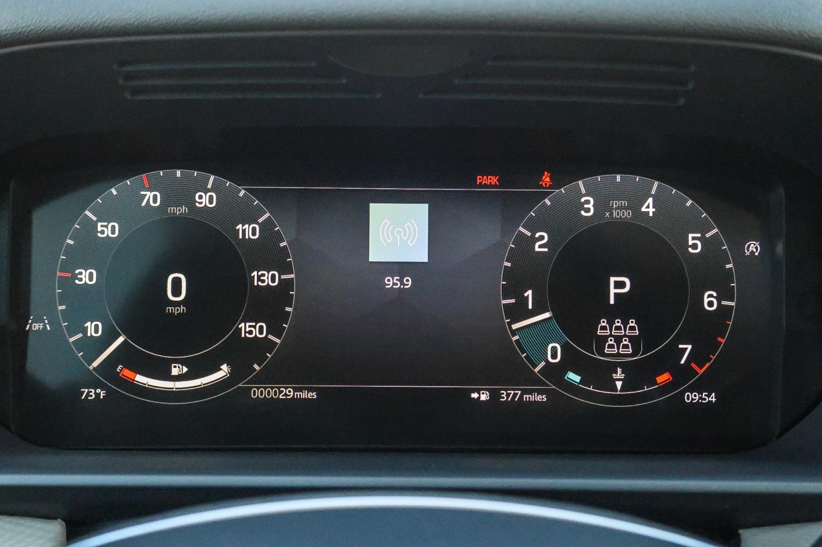 2025 Land Rover Discovery SE photo 17