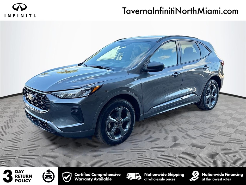 2023 Ford Escape ST-Line's photo