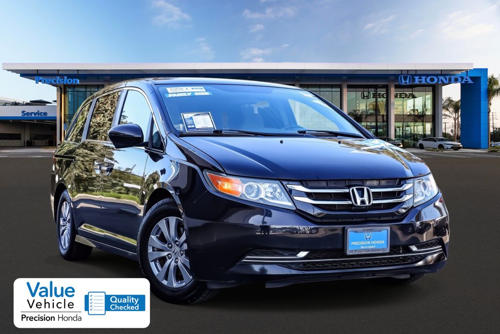 2016 Honda Odyssey SE's photo