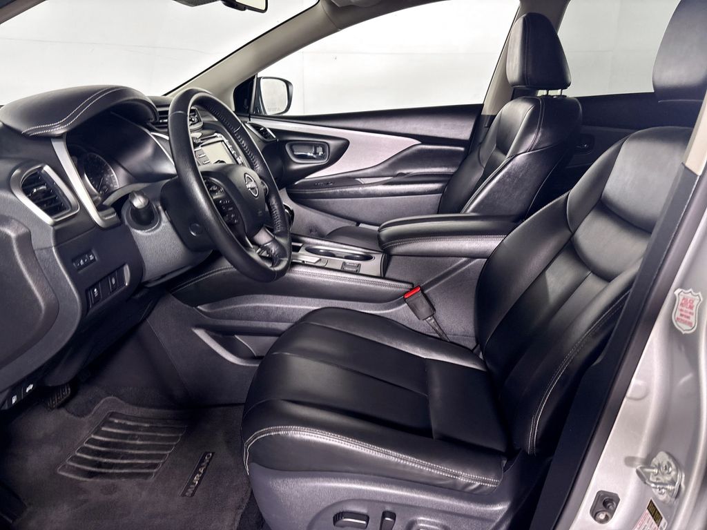 2023 Nissan Murano SV photo 10