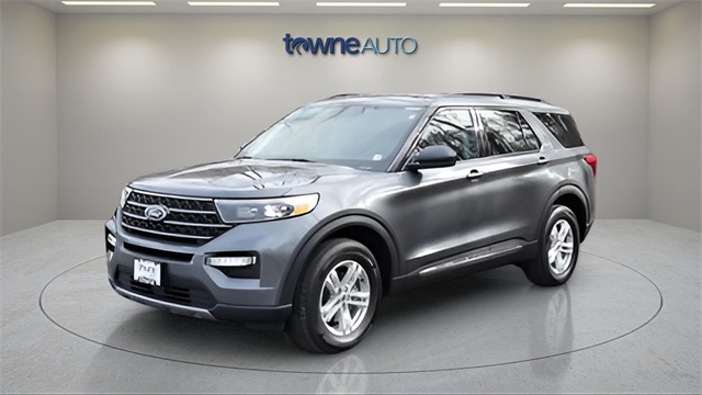 2023 Ford Explorer XLT's photo