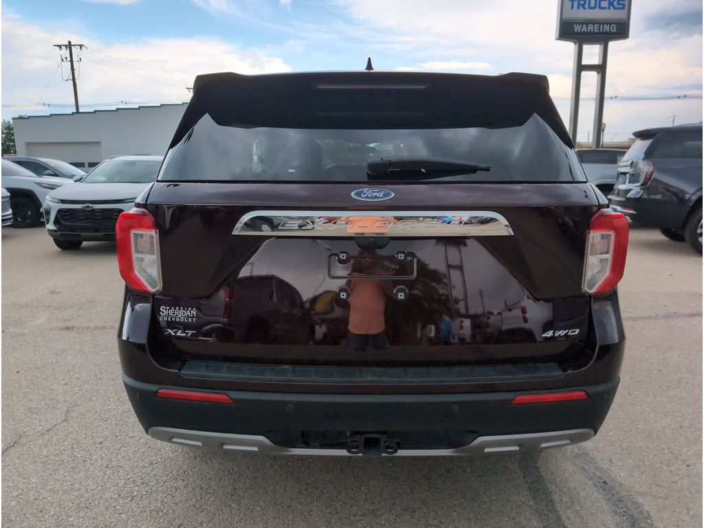 2023 Ford Explorer XLT photo 4