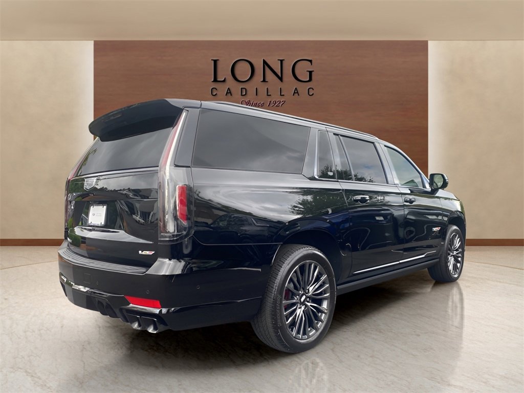 2024 Cadillac Escalade ESV V-Series photo 5