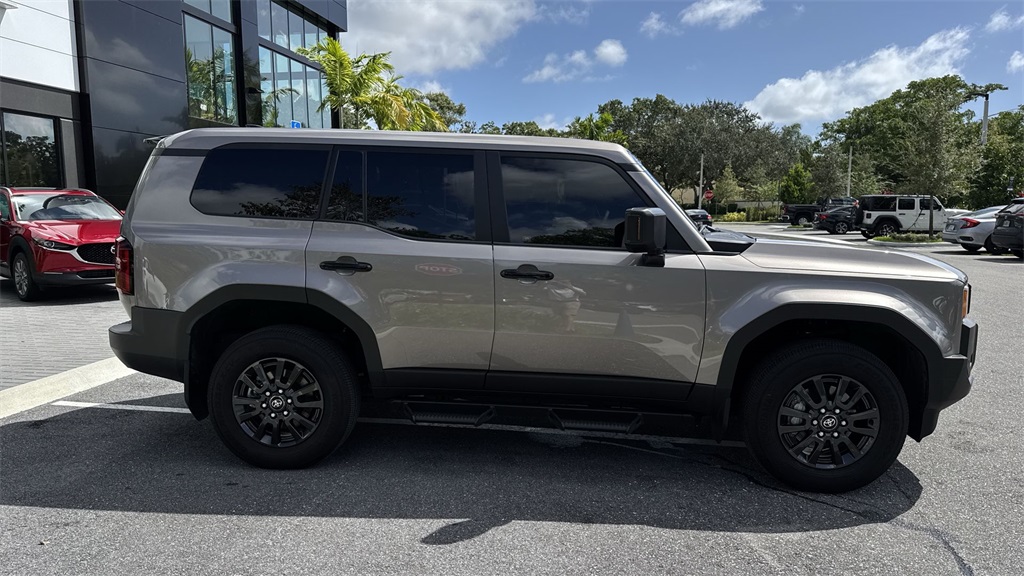 2025 Toyota Land Cruiser photo 4