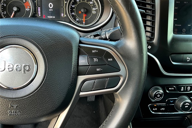 2020 Jeep Cherokee Latitude photo 11