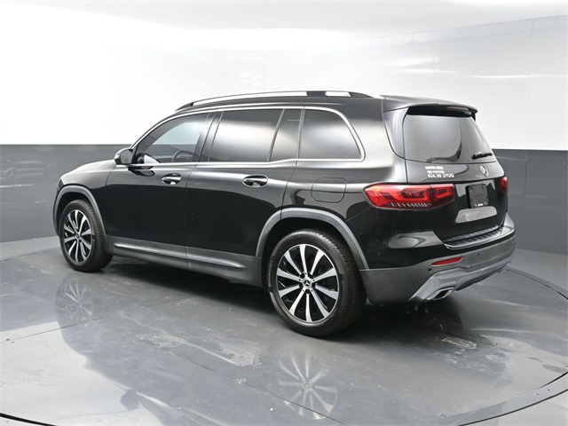 2021 Mercedes Benz GLB 250 photo 4