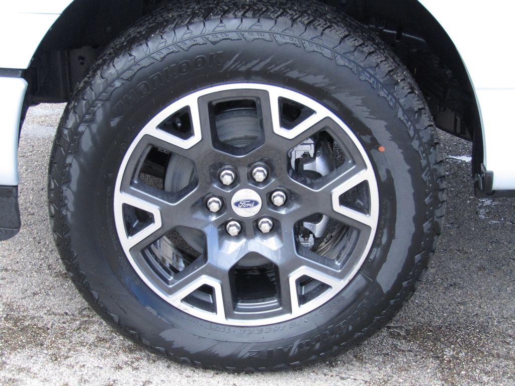2025 Ford F-150 STX photo 3