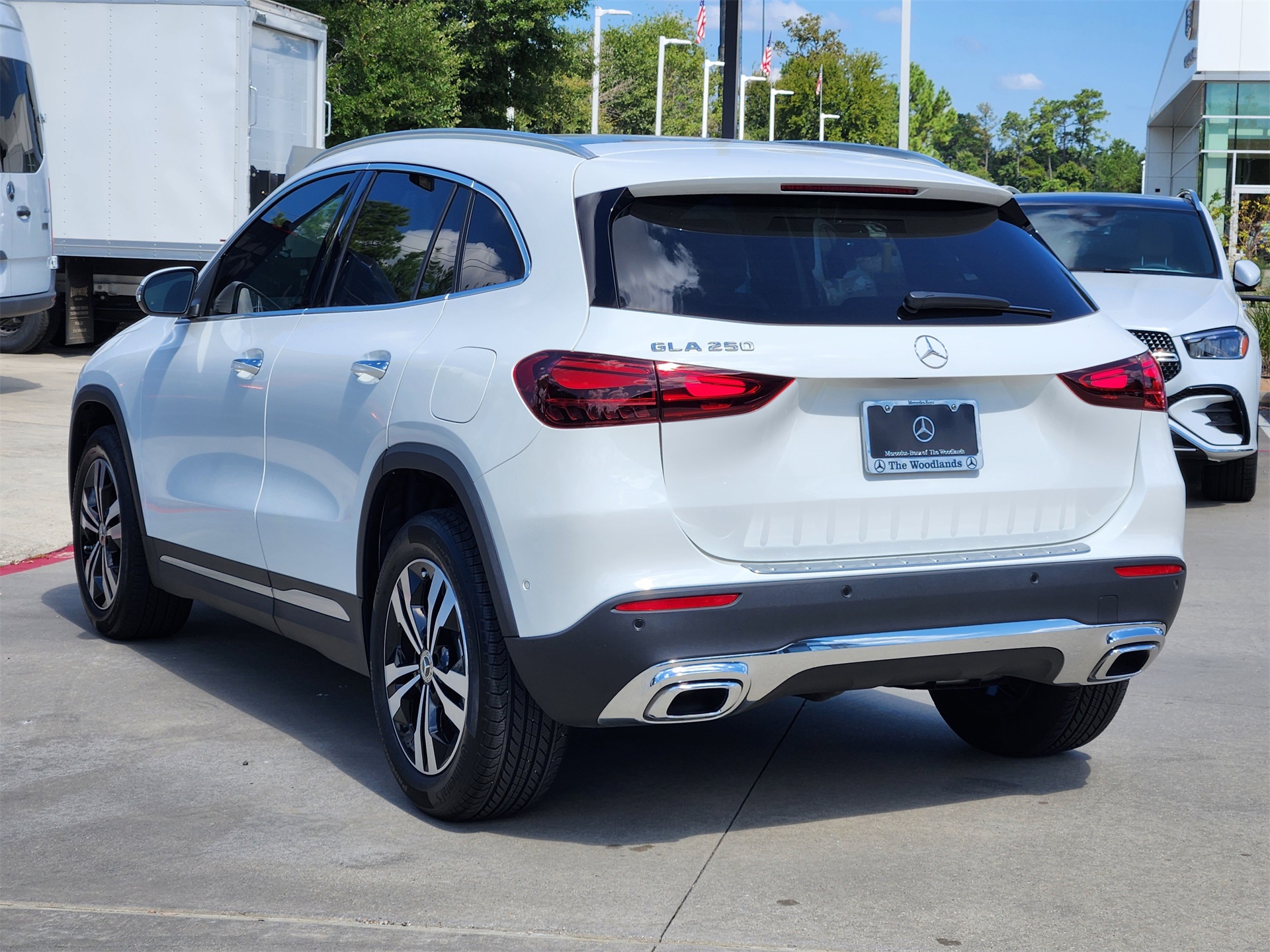 2025 Mercedes Benz GLA 250 photo 6