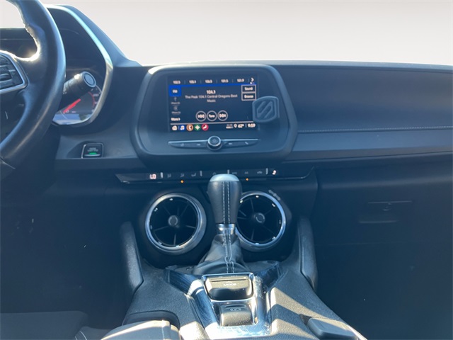 2021 Chevrolet Camaro 1LS photo 11