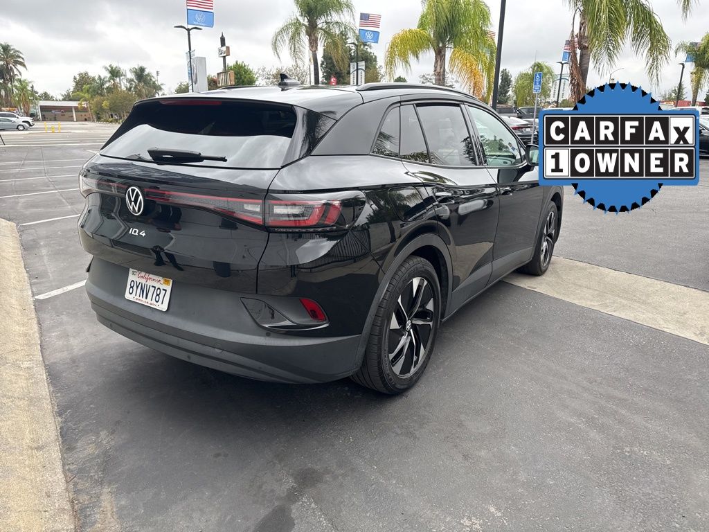 2021 Volkswagen ID.4 Pro photo 2