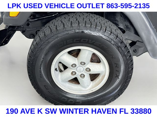 2001 Jeep Wrangler SE photo 21