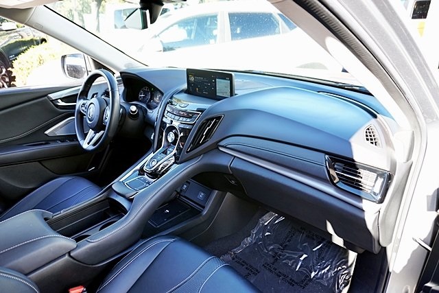 Used 2023 Silver Acura Technology Package image 9