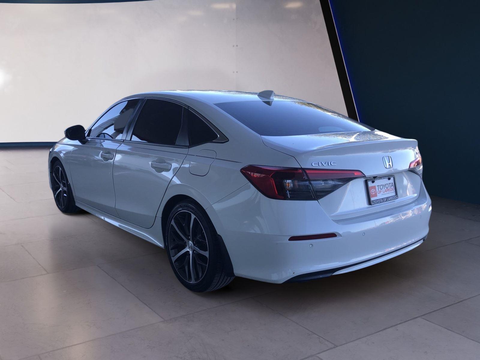 2024 Honda Civic Touring photo 3