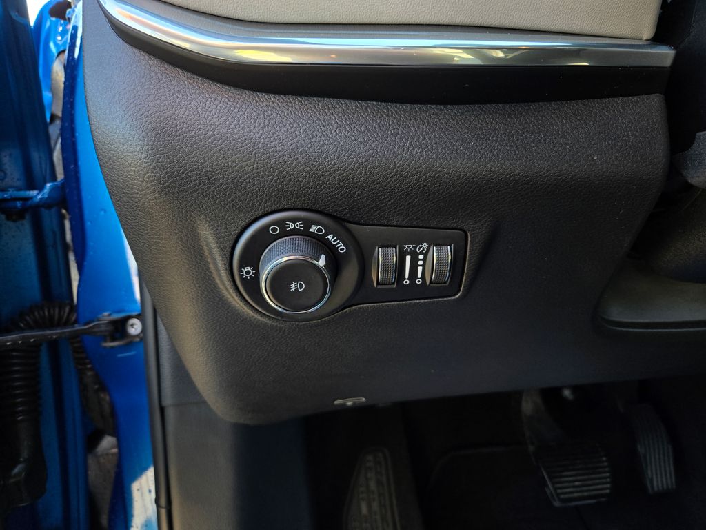 2024 Jeep Compass Limited photo 11