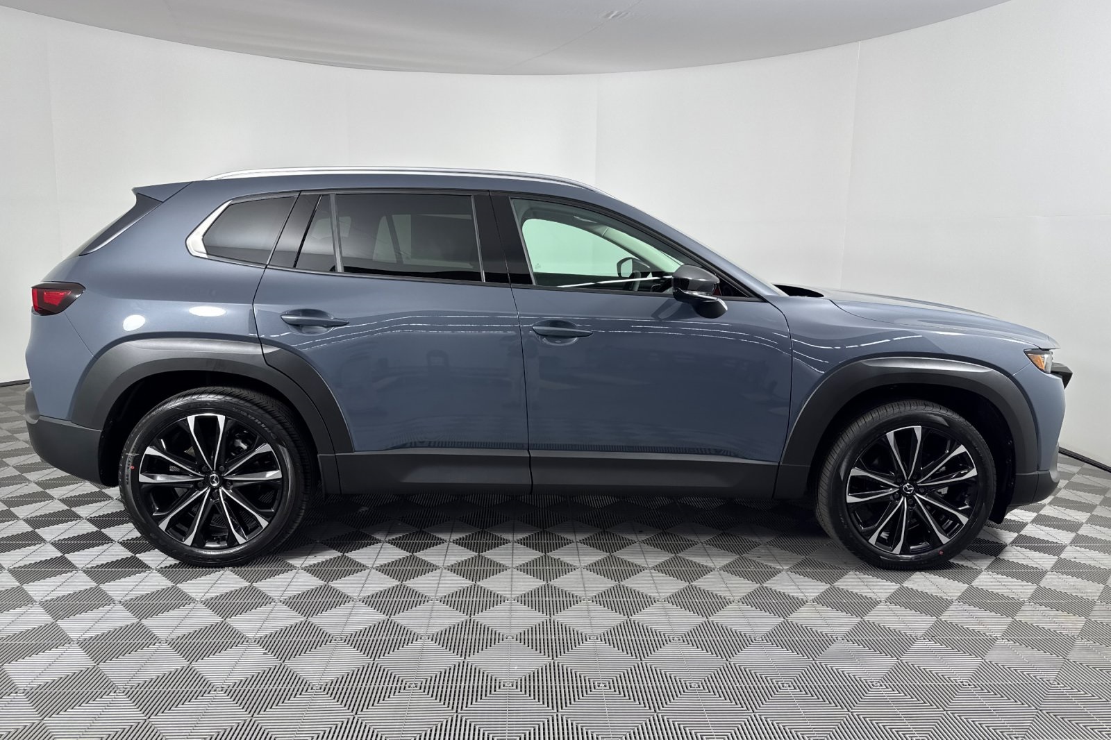 2025 Mazda CX-50 2.5 Premium Plus photo 2