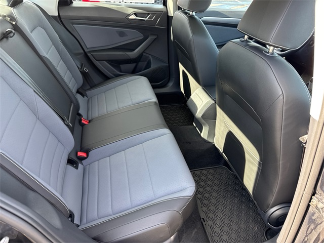 2025 Volkswagen Jetta 1.5T SE photo 14