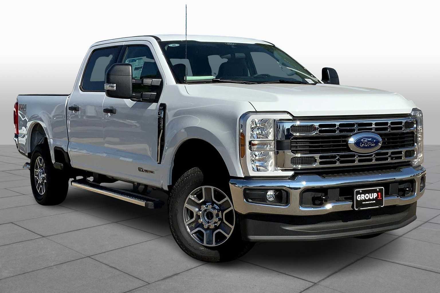 2025 Ford F-250 XLT photo 2