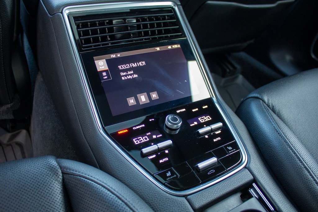 2021 Porsche Panamera 4 photo 23