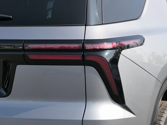 2026 Chevrolet Traverse photo 3