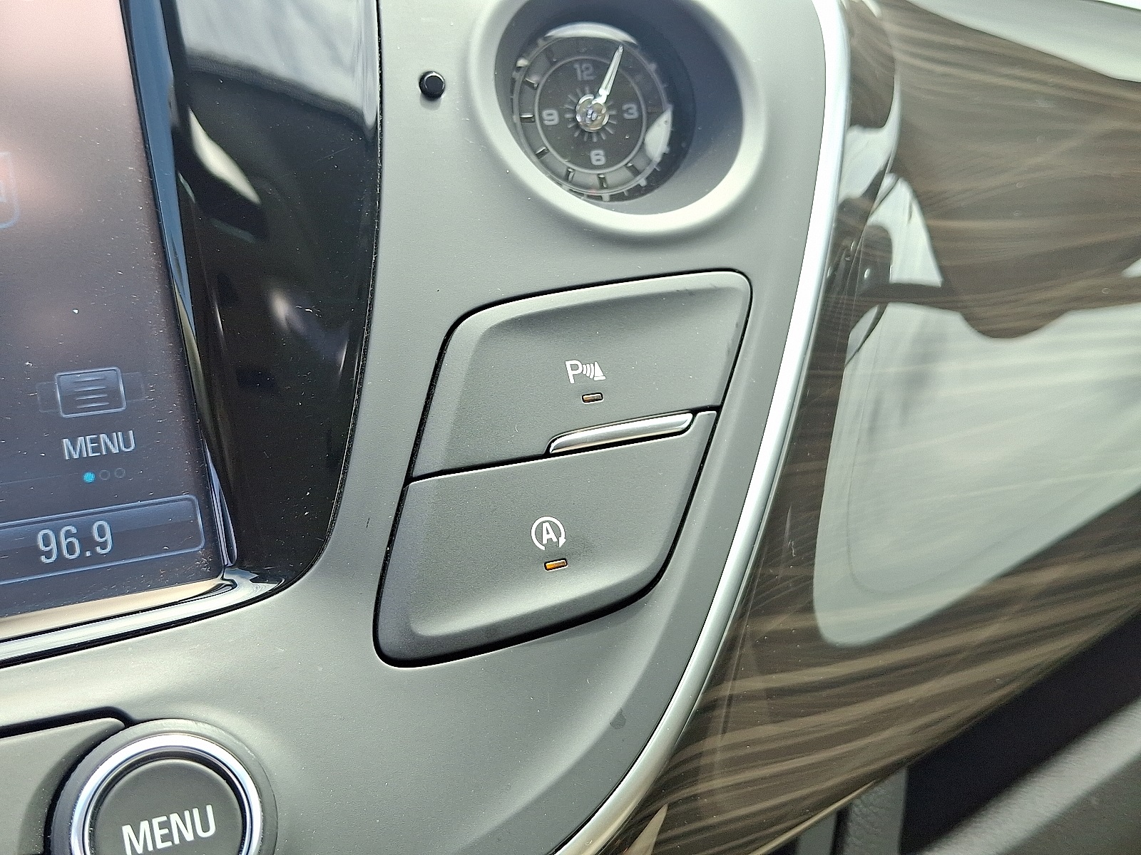 2020 Buick Envision Preferred photo 27