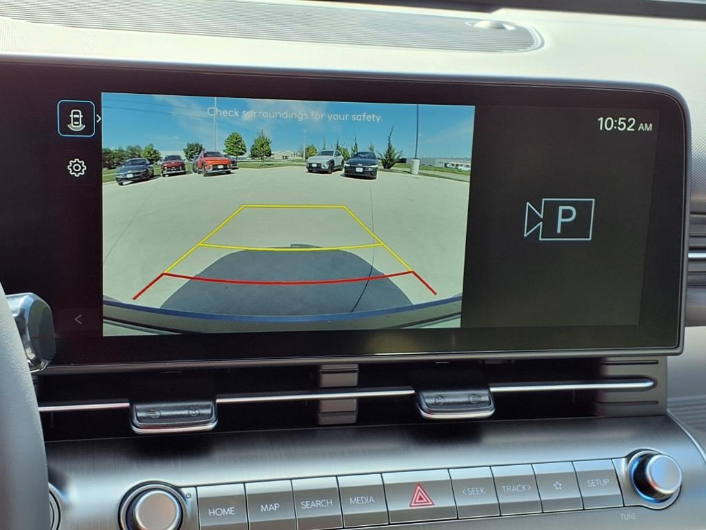 2026 Hyundai Kona SEL photo 11