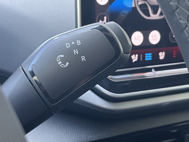 2025 Volkswagen ID.4 Pro Plus photo 36