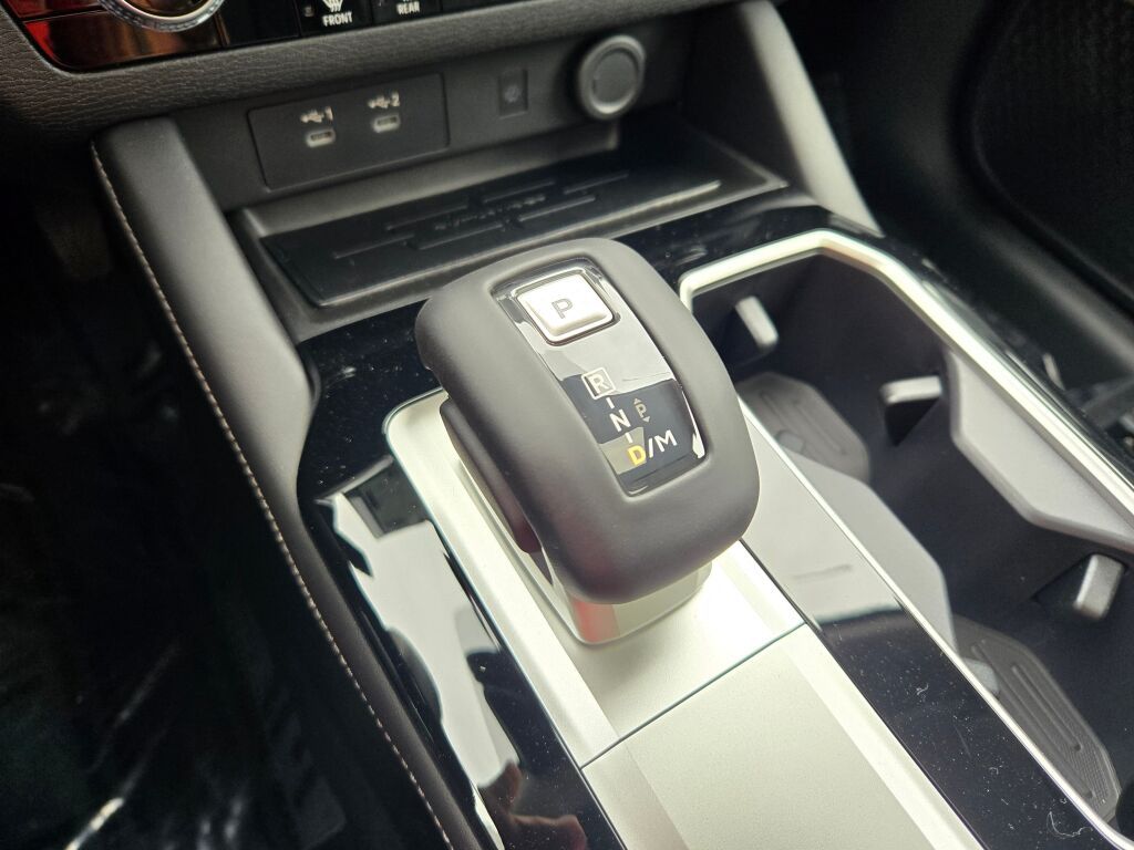 2025 Mitsubishi Outlander SE photo 19