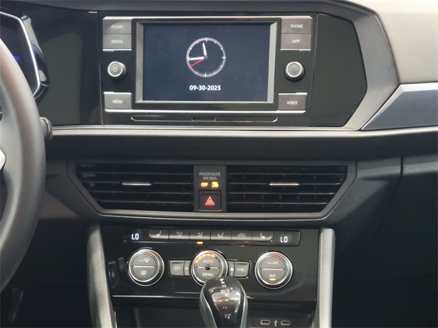 2023 Volkswagen Jetta 1.5T SE photo 21