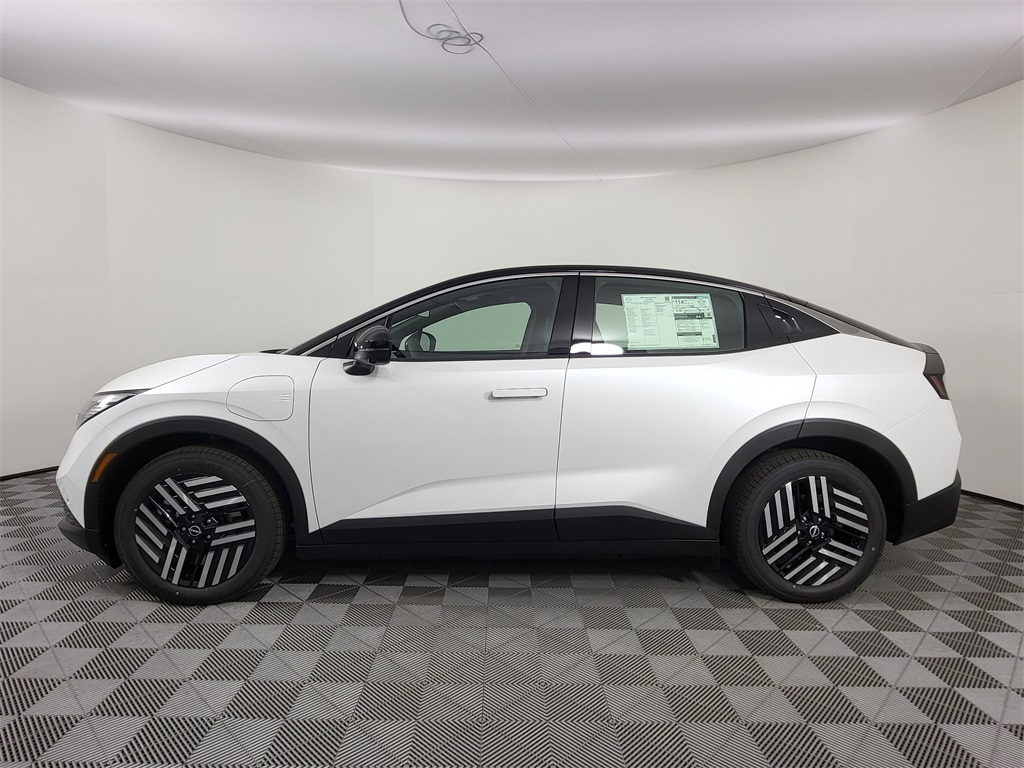 2026 Nissan Leaf SV photo 2