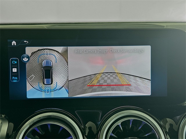 2026 Mercedes Benz GLB 250 photo 11