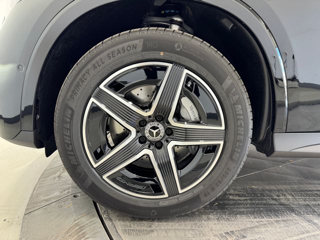2026 Mercedes Benz GLC 300 photo 6
