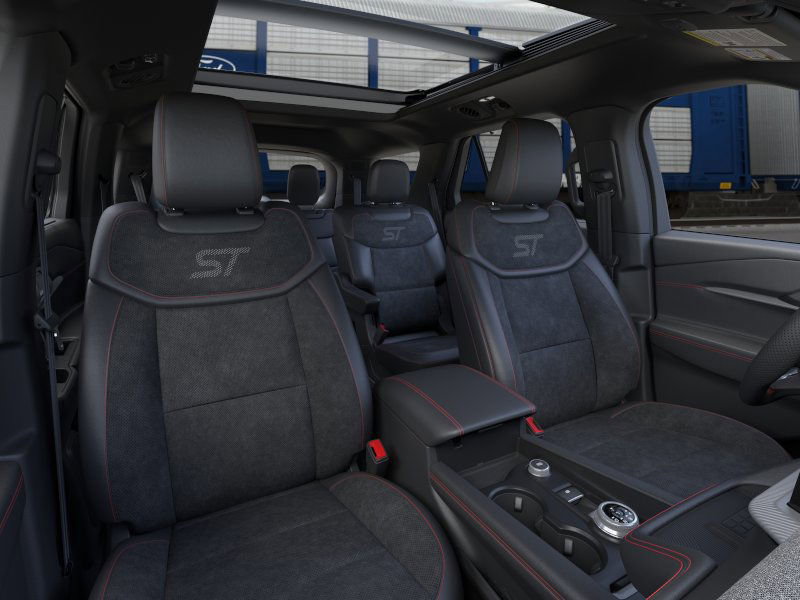 2025 Ford Explorer ST photo 9