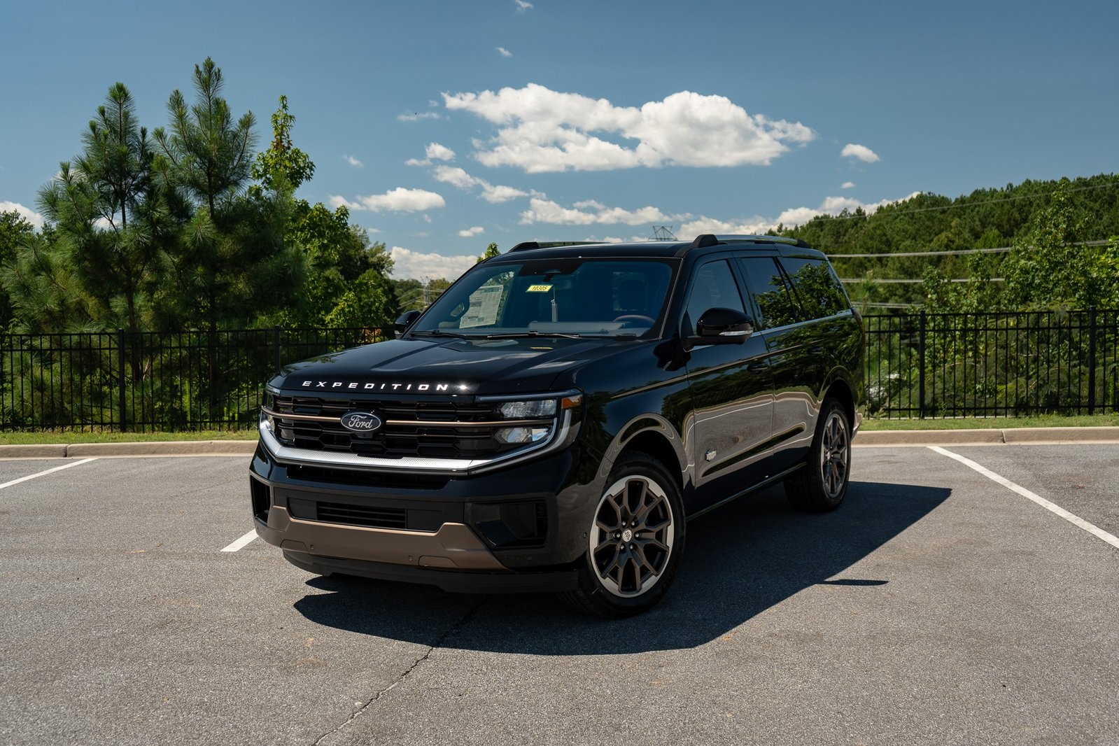 2025 Ford Expedition King Ranch photo 2