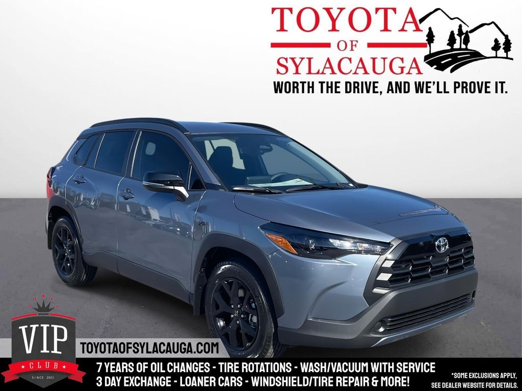 2026 Toyota Corolla Cross LE's photo