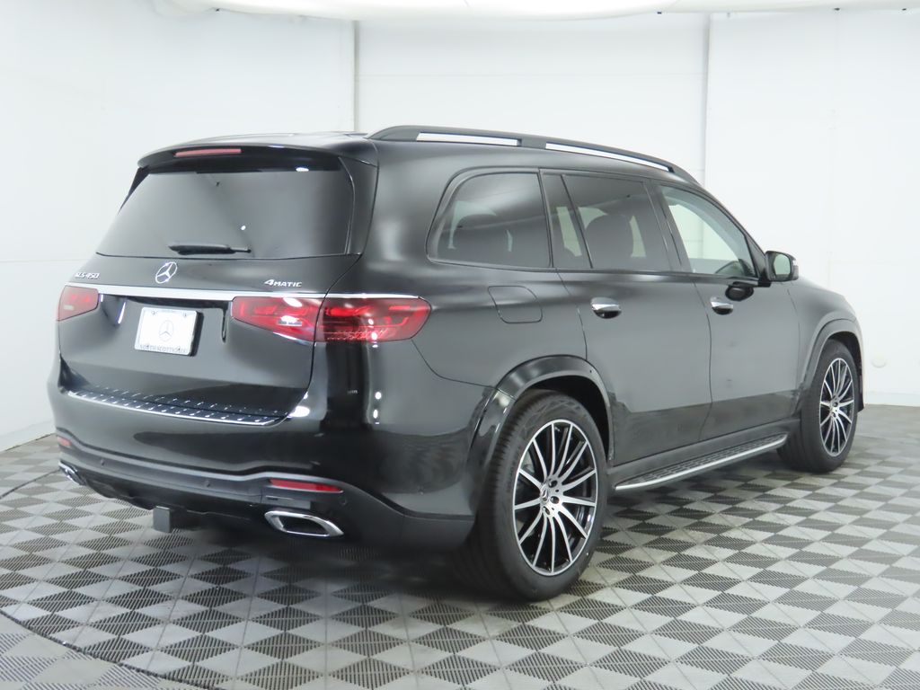 2026 Mercedes Benz GLS 450 4MATIC photo 4