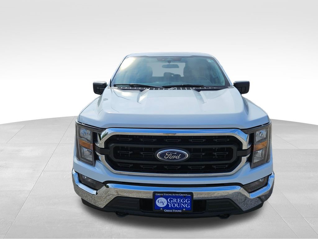 2023 Ford F-150 XLT photo 2