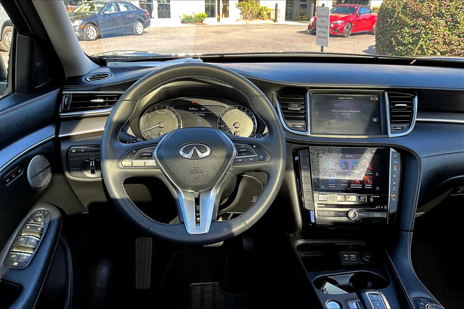 2023 Infiniti QX50 Luxe photo 4