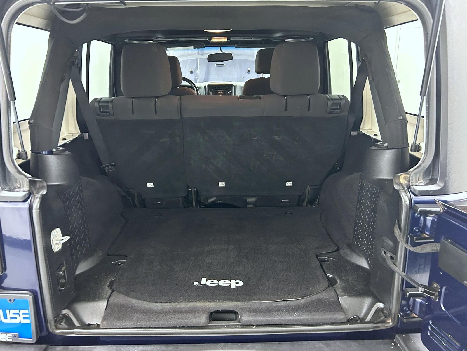 2013 Jeep Wrangler Unlimited Sport photo 19