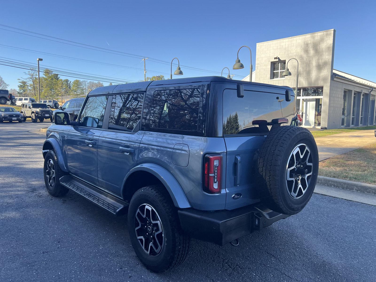 2025 Ford Bronco Outer Banks photo 4