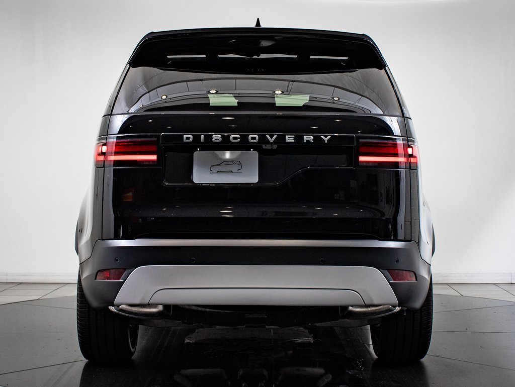 2025 Land Rover Discovery S photo 3