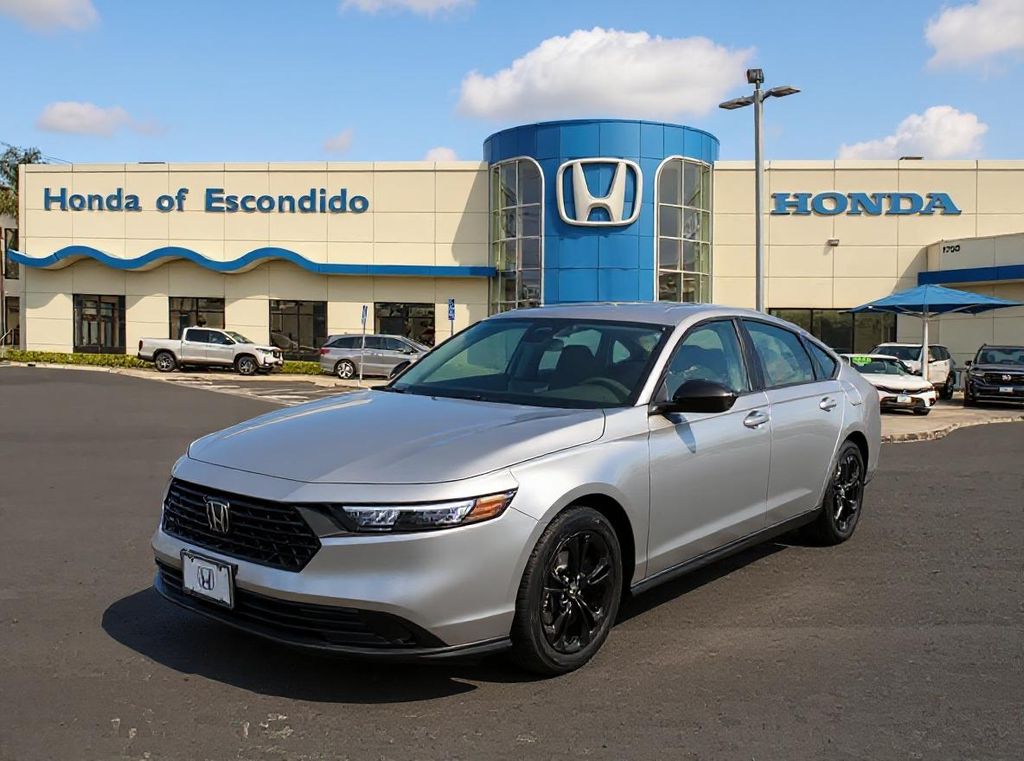 2025 Honda Accord SE's photo