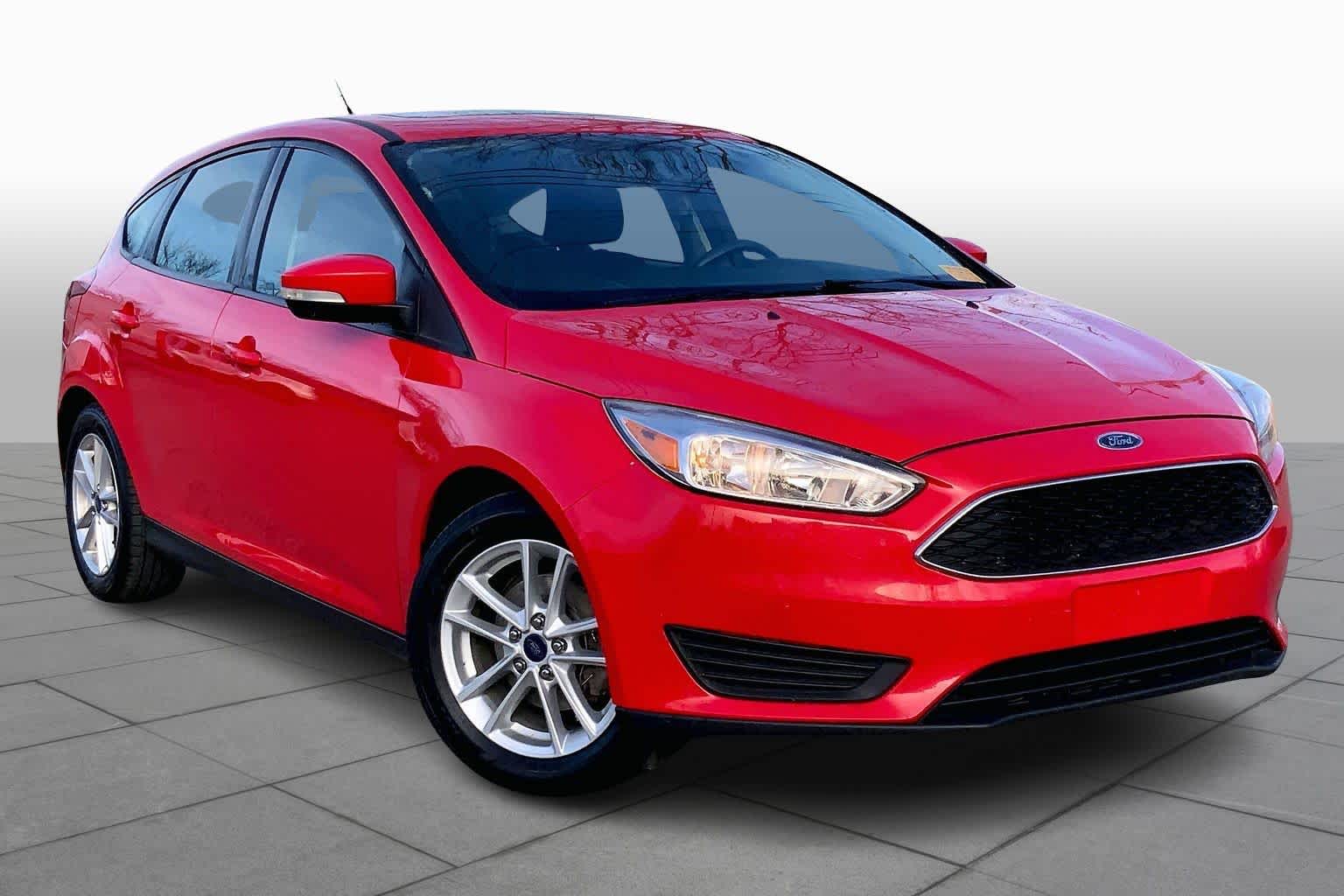 Used 2016 Ford Focus SE with VIN 1FADP3K23GL364179 for sale in Kansas City